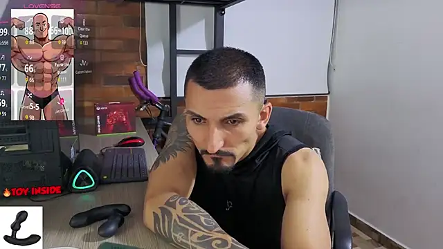 Marck_Muscle webcam