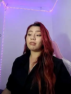 Scarlet_garnet webcam