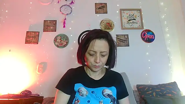 Katicalatinmilf webcam
