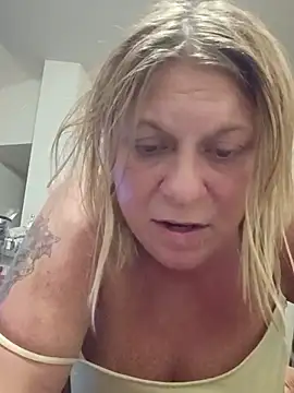 Playmate86 webcam