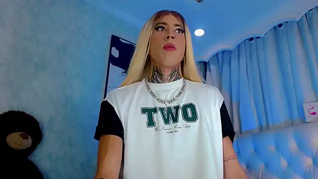 Julia_Bulette1 webcam