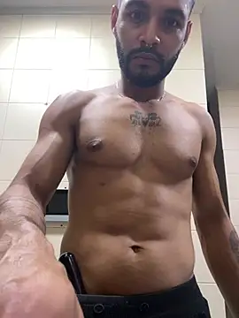 bigblack0111 webcam