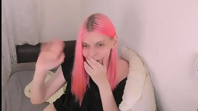 LunaPink69 webcam