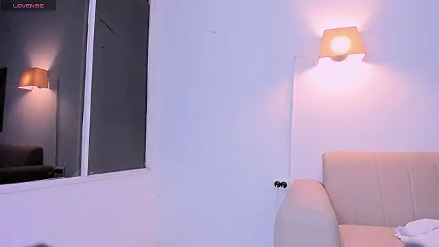 nyx_velvet webcam