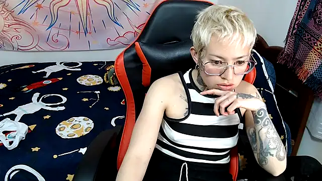 ArrangedFoot webcam