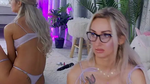 IsabelleEthan webcam