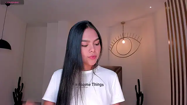 SaphiraJames webcam