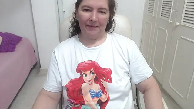 leonela_69 webcam