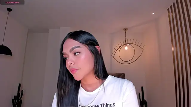 SaphiraJames webcam