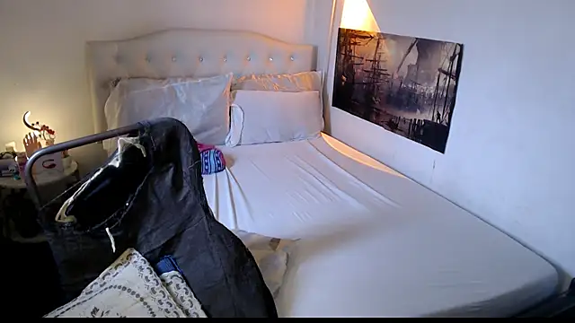 NinaDOM4CUM webcam