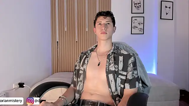 Dorianmistery2322_ webcam
