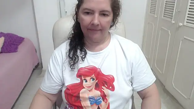 leonela_69 webcam