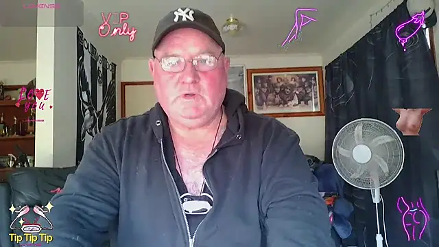 KINKYBLUEYES69 webcam