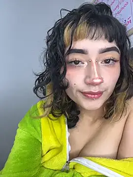baby_akuma webcam