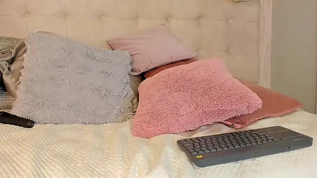 CHRISTY_BAKER webcam