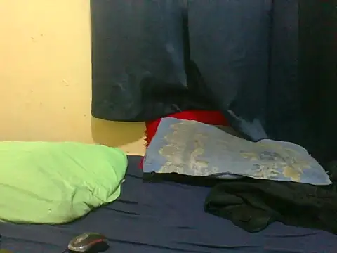 naughty-slender webcam