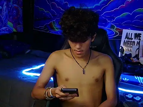 hugekenbigcock webcam