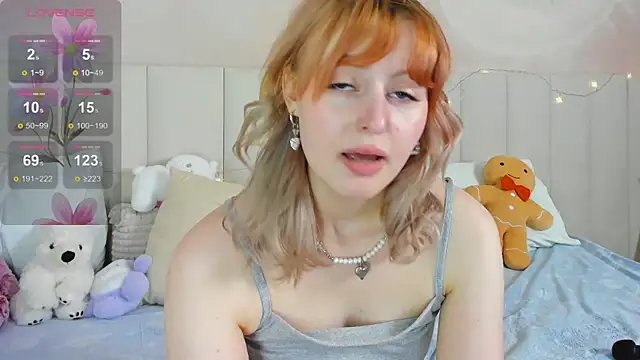 AdeleSilvy webcam