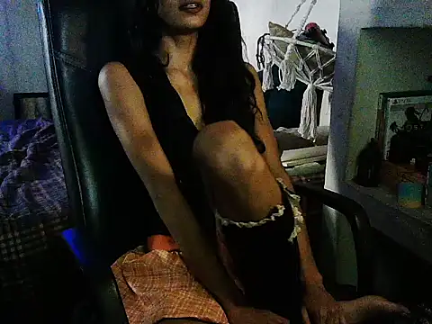 exude_diya webcam