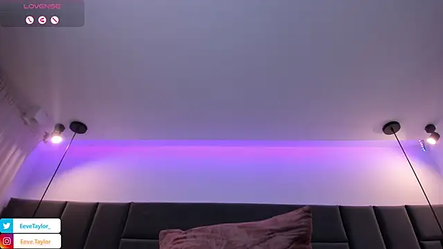 Eevee_Taylor webcam