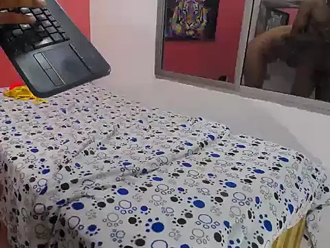 latinosninfomanos webcam