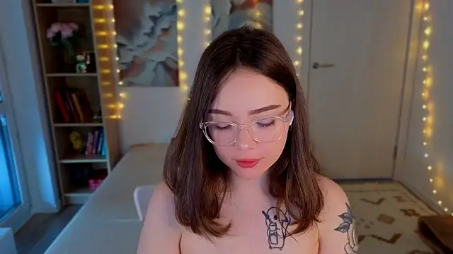 MilenaSaint webcam