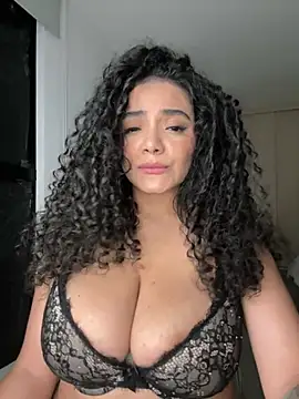 Curlyierr webcam