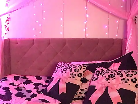 VixenCapri webcam