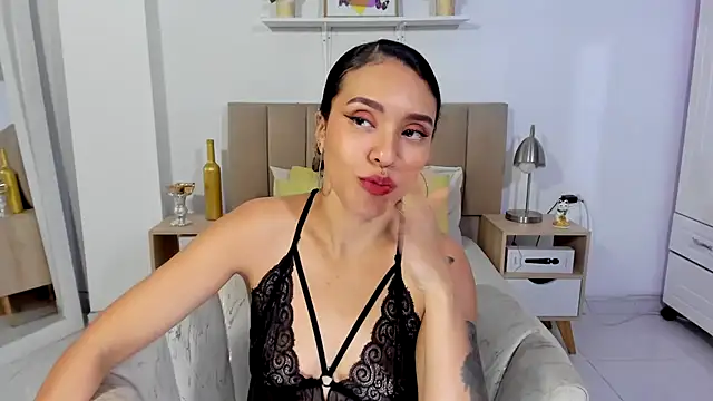 Zoe_Gruber webcam