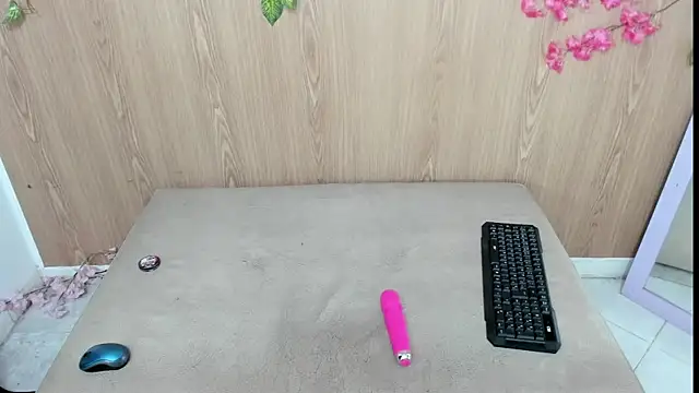 jenelotizz06 webcam