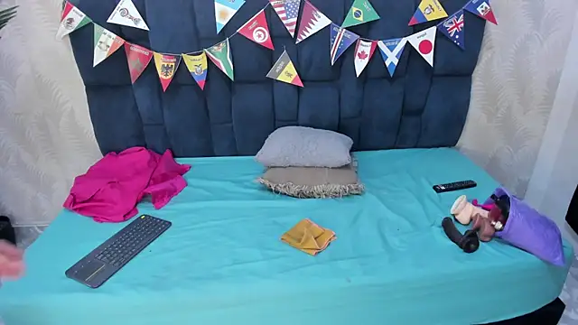Melody_Megann webcam