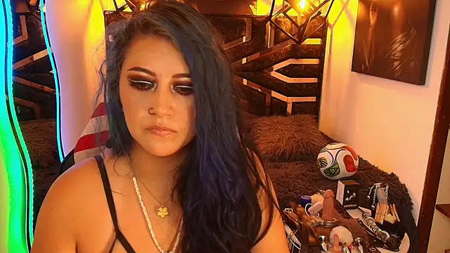 scarleth_blue - Scarleth_blue's free webcam - UK Sex Cams