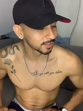 NicolasChest_xxx webcam
