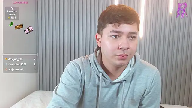 Julian_Smith21 webcam