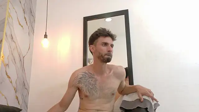 KingOfTemptation webcam