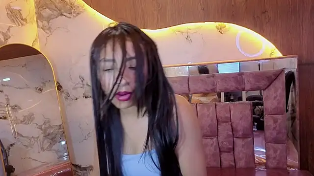 Adarasuri_v webcam