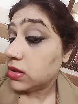 yourchahat27 webcam