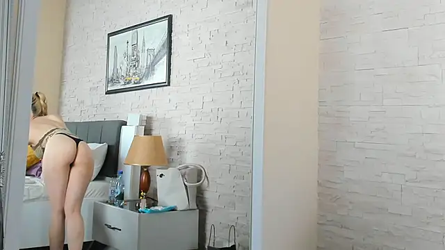 LuxaCole webcam