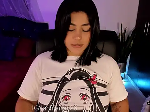lucy2606 webcam