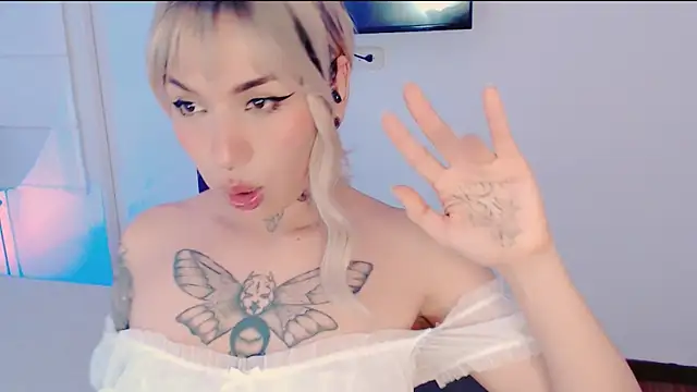 lanarouz - Lanarouz's free webcam - UK Sex Cams