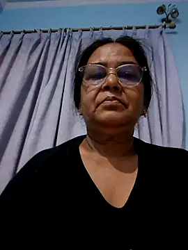 priya-696 - Priya-696's free webcam - UK Sex Cams