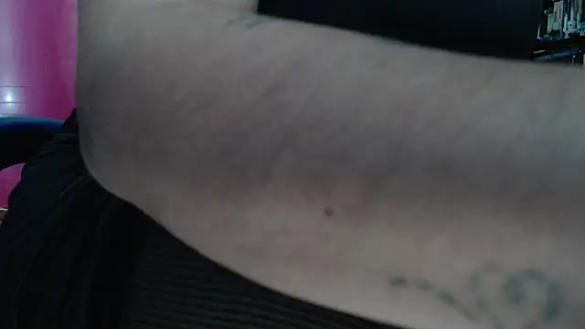 kureiji_hentaii webcam