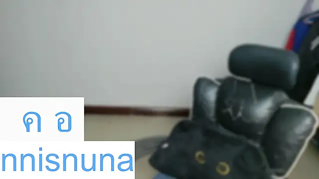 nunanunanuna webcam