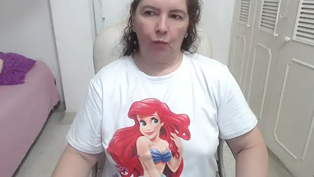 leonela_69 webcam