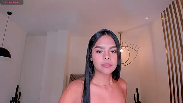 SaphiraJames webcam