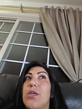 LittleMissEeve webcam