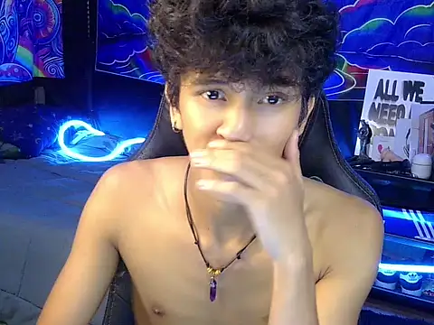 hugekenbigcock webcam