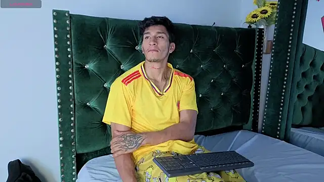 Zayn_Moretti webcam