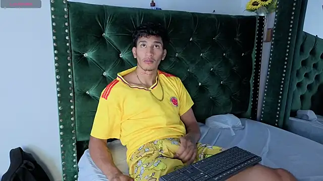 Zayn_Moretti webcam