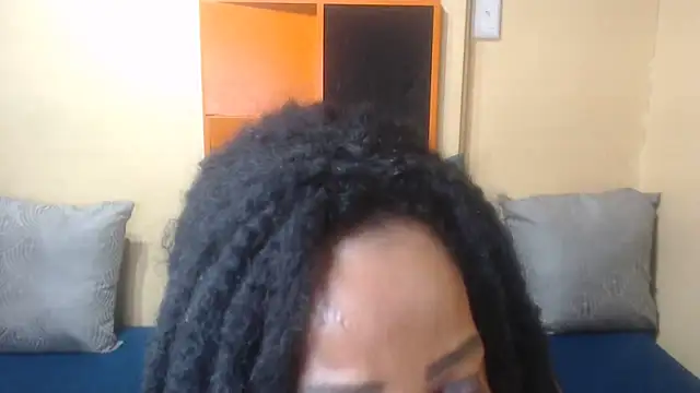 AssSeductress43 webcam